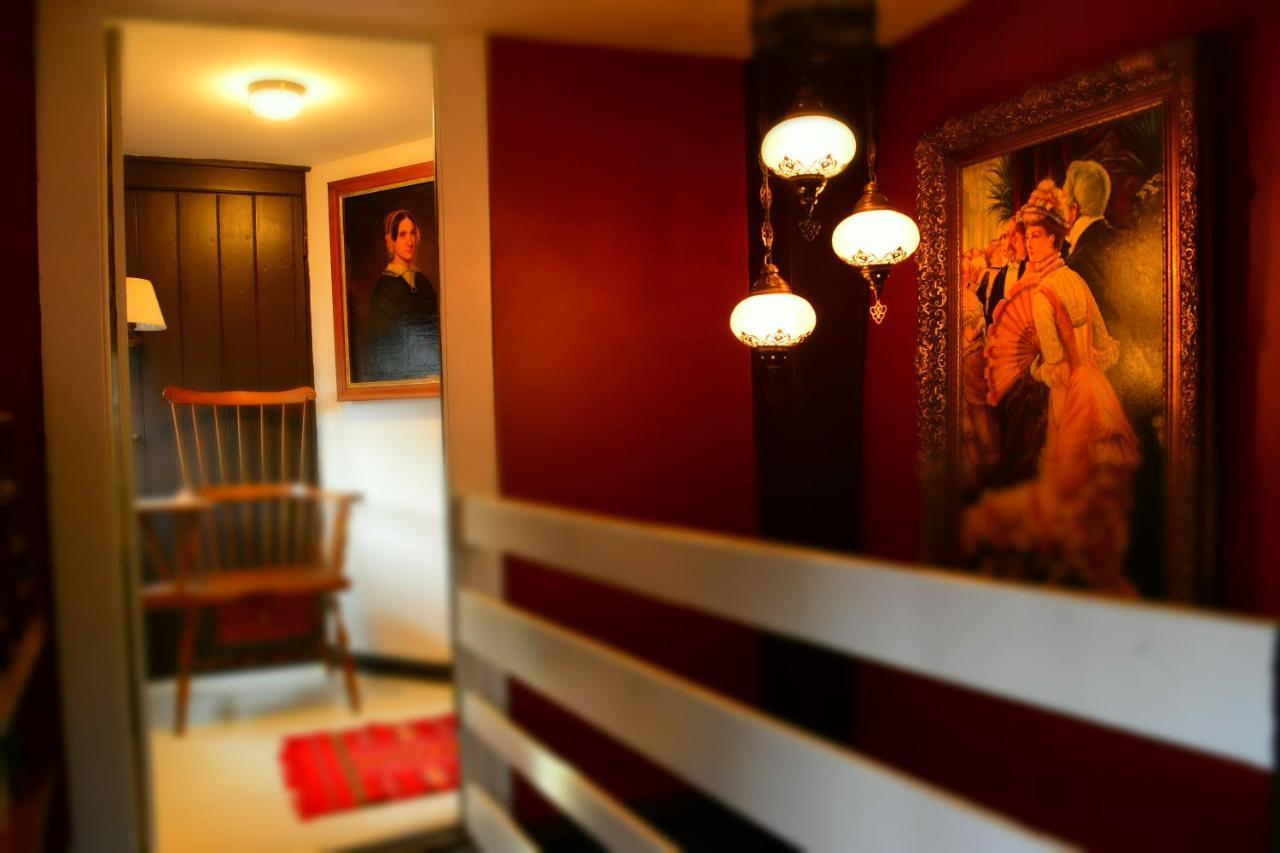 Daniels House Inn Сейлем Екстер'єр фото